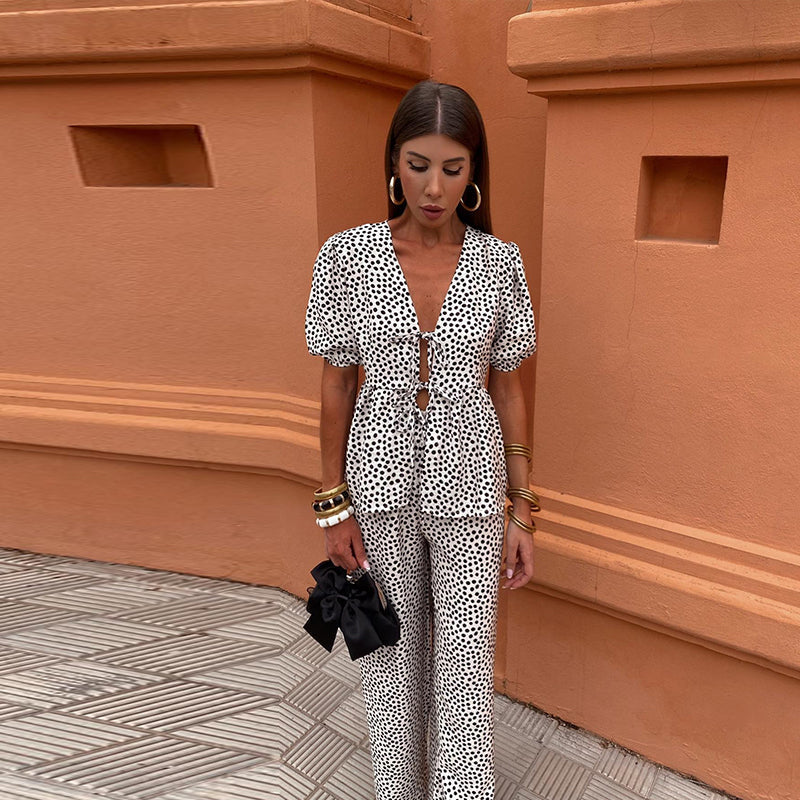 Lisa | Women’s Printed Two-Piece Set with V-neck Top and Pants