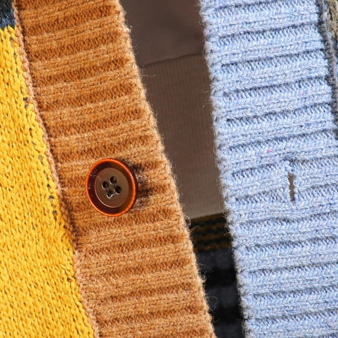 Geoara | Women’s Geometric Pattern Knit Cardigan with Buttons