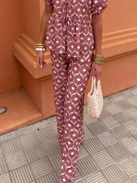Lisa | Women’s Printed Two-Piece Set with V-neck Top and Pants