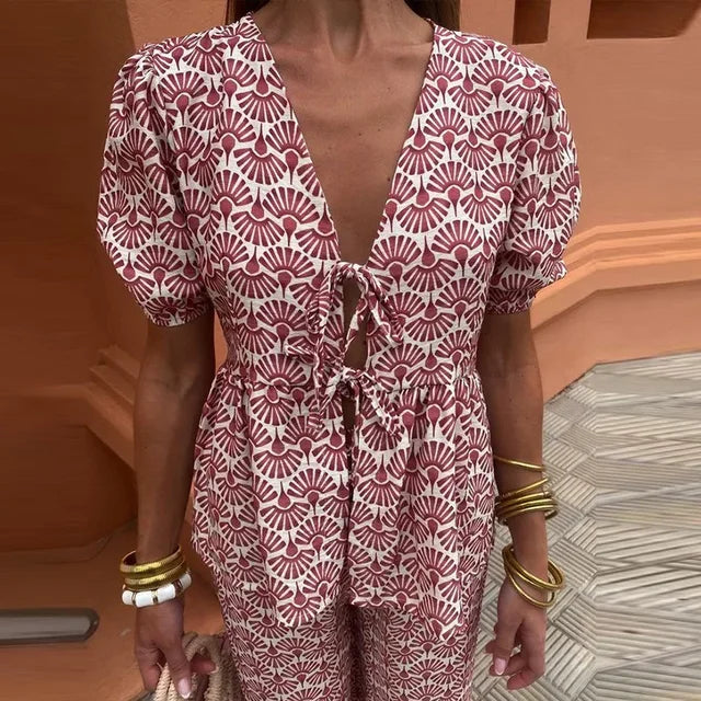 Lisa | Women’s Printed Two-Piece Set with V-neck Top and Pants