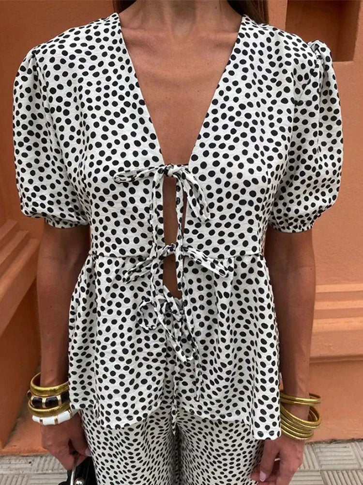 Lisa | Women’s Printed Two-Piece Set with V-neck Top and Pants