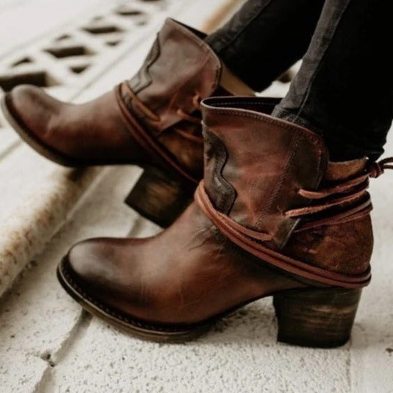 Laeris | Women’s Leather Boots with Straps