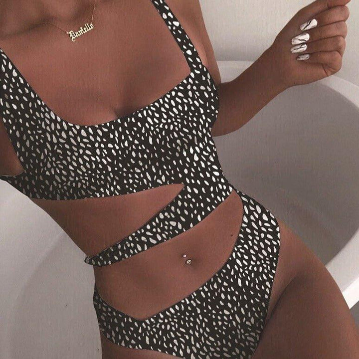 Zavelle | Women's Cutout Waist One Piece Bandeau Swimsuit